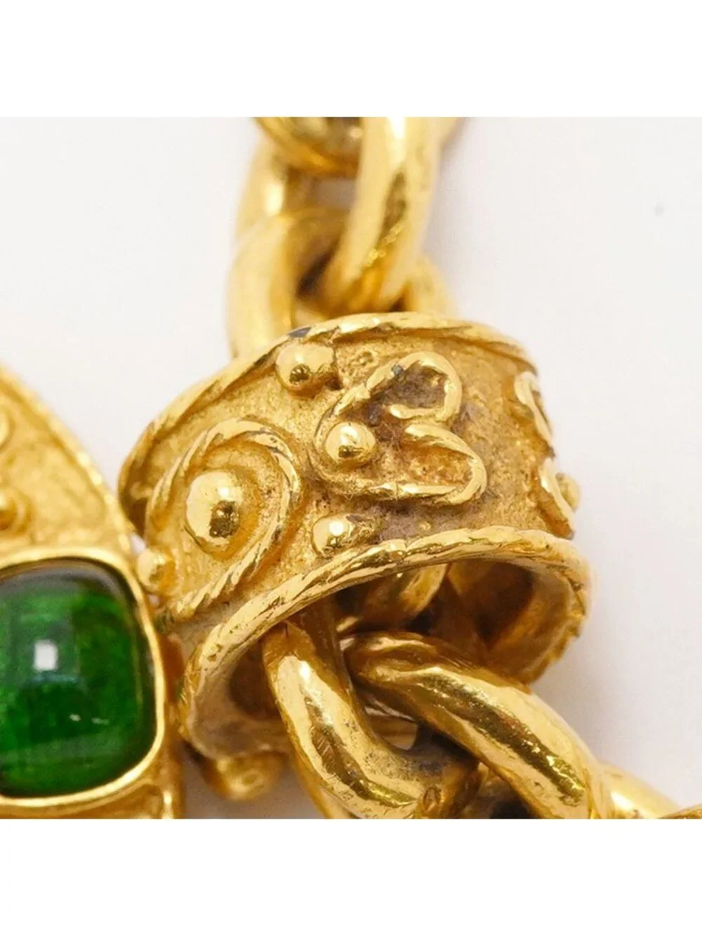 Chanel Necklace Vintage CC Logo Gripoix Round